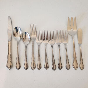 Mixed Lot 11 Pcs WM A Rogers Deluxe Stainless Oneida Ltd Mansfield Flatware